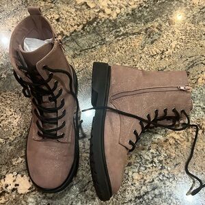 STEVE MADDEN Boots